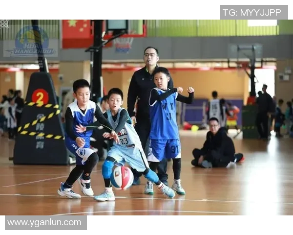 杭州篮球队荣登篮球团队协作排行榜第九名展现出色团队精神与默契配合 杭州篮球队荣登篮球团队协作排行榜第九名展现出色团队精神与默契配合