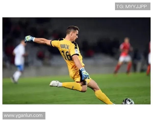 尼奥特与欧塞尔激战在即谁能在法乙赛场中笑到最后