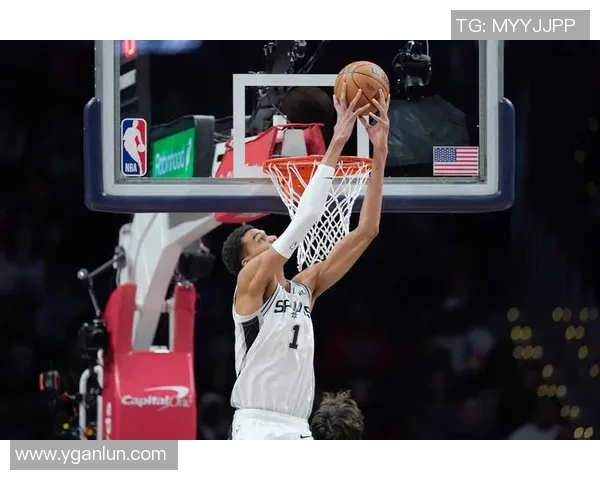 文班亚马法国队首战狂砍27分完胜意大利引发NBA球探热议