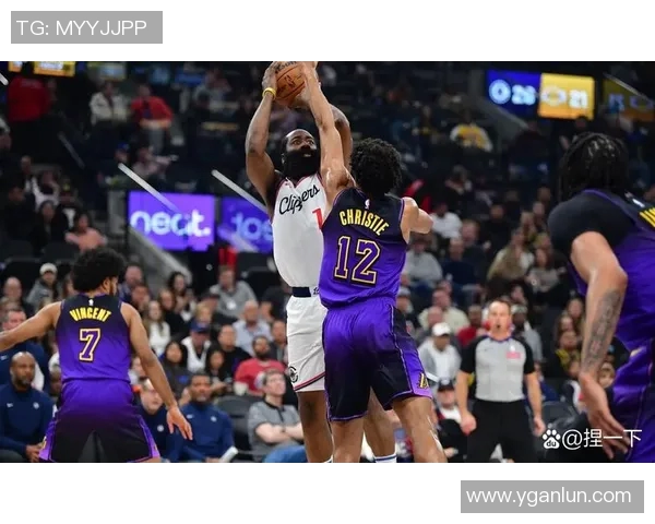 快船与马刺12年恩怨情仇回顾：从对决到传奇的篮球故事