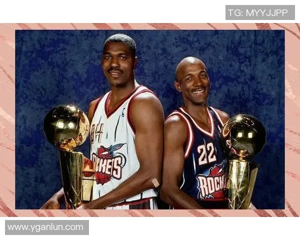 贾雷斯沃克的篮球之路：从新星崛起到NBA舞台的辉煌历程