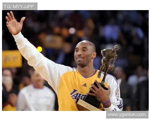 科比布莱恩特传奇生涯回顾与影响力探讨：篮球之神的光辉岁月