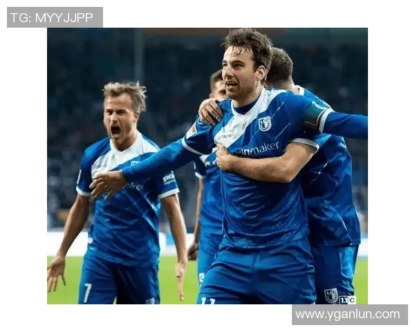 比勒费尔德迎战波鸿争夺德乙联赛关键三分的精彩对决